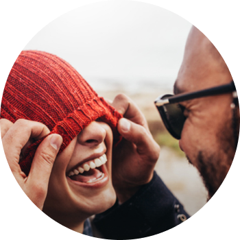 Iza crvenog stoji zeleno